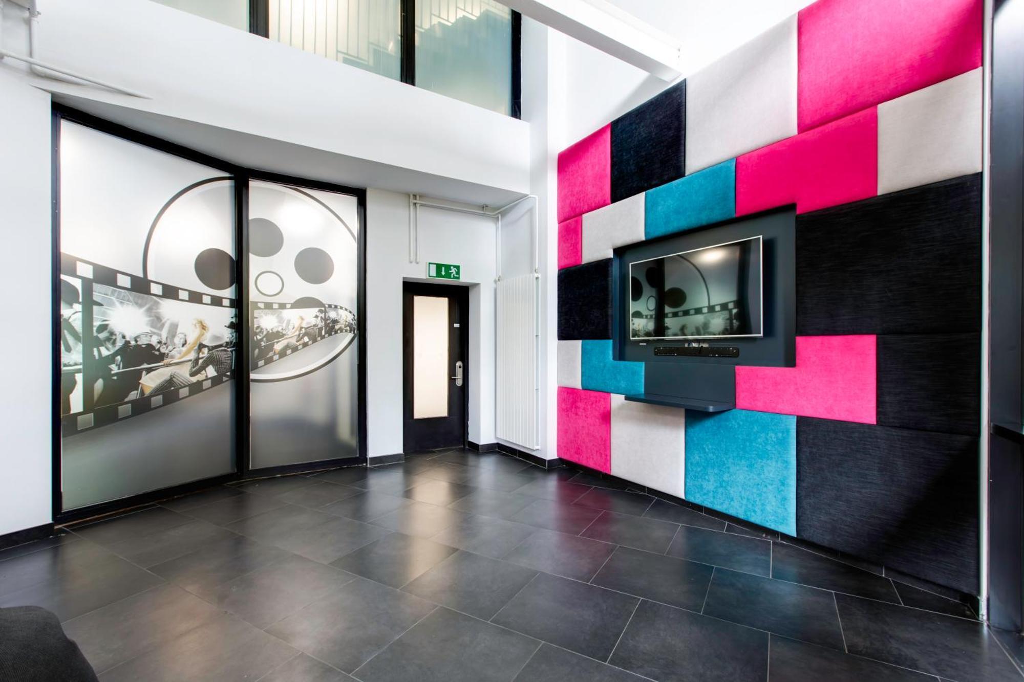 Yugo Explore - Broadstone Hall Dublin Bagian luar foto